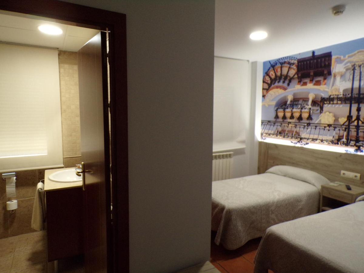 Hostal Serruchi Teruel Exterior photo