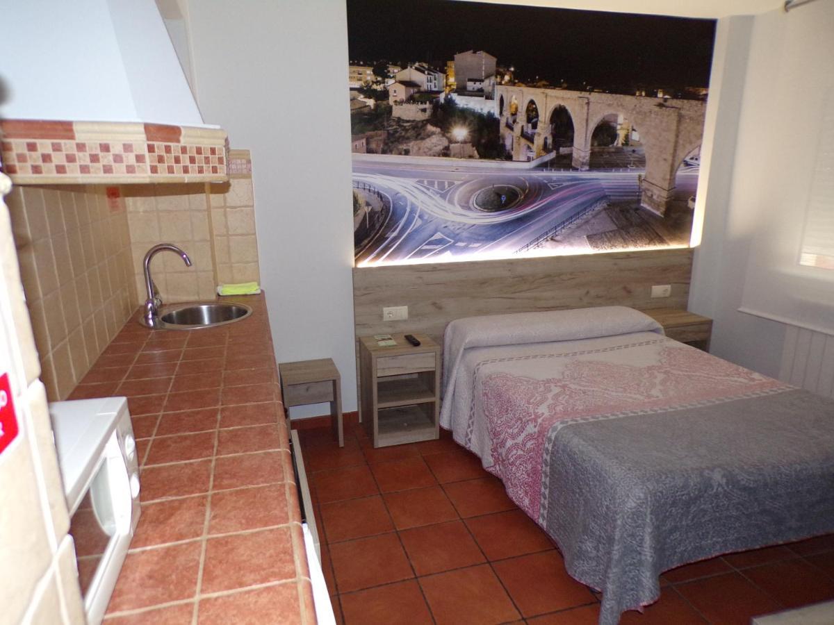 Hostal Serruchi Teruel Exterior photo