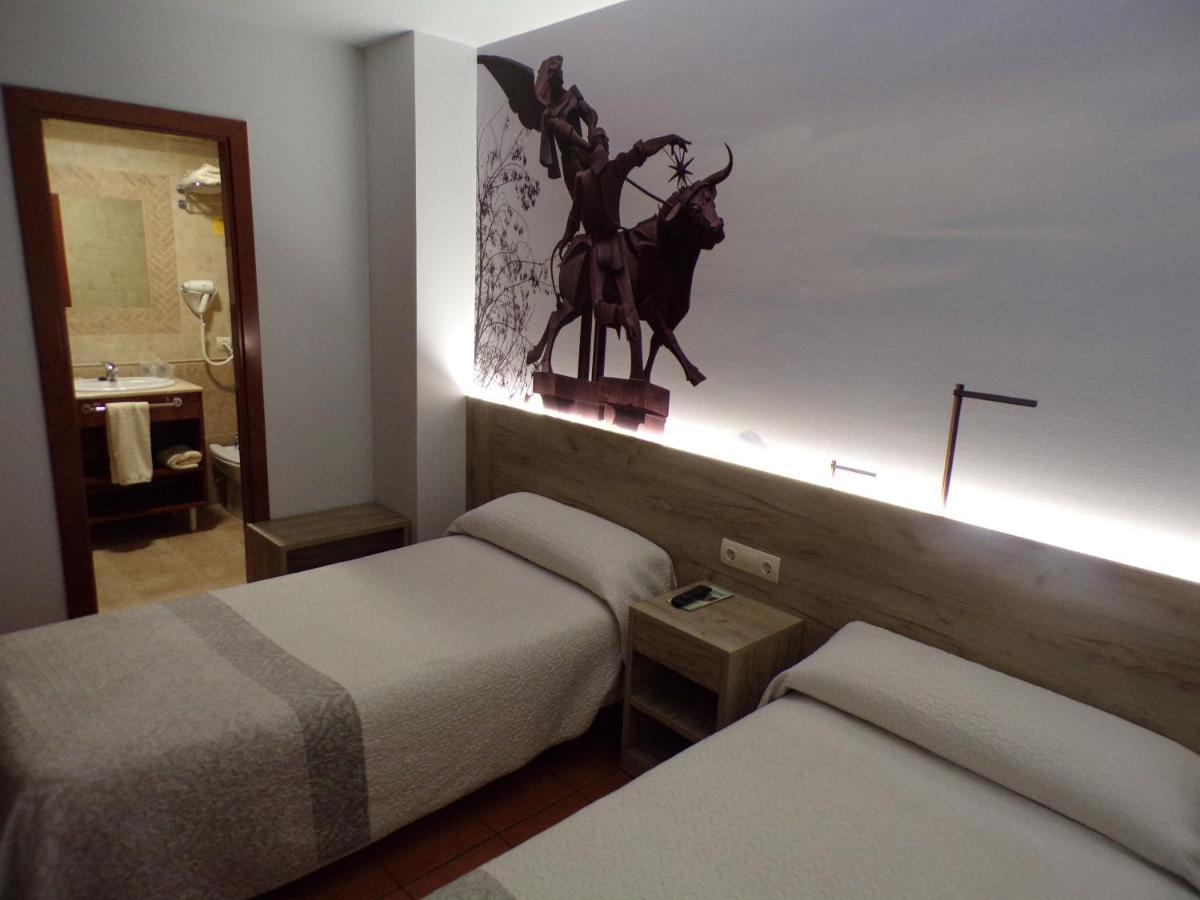 Hostal Serruchi Teruel Exterior photo