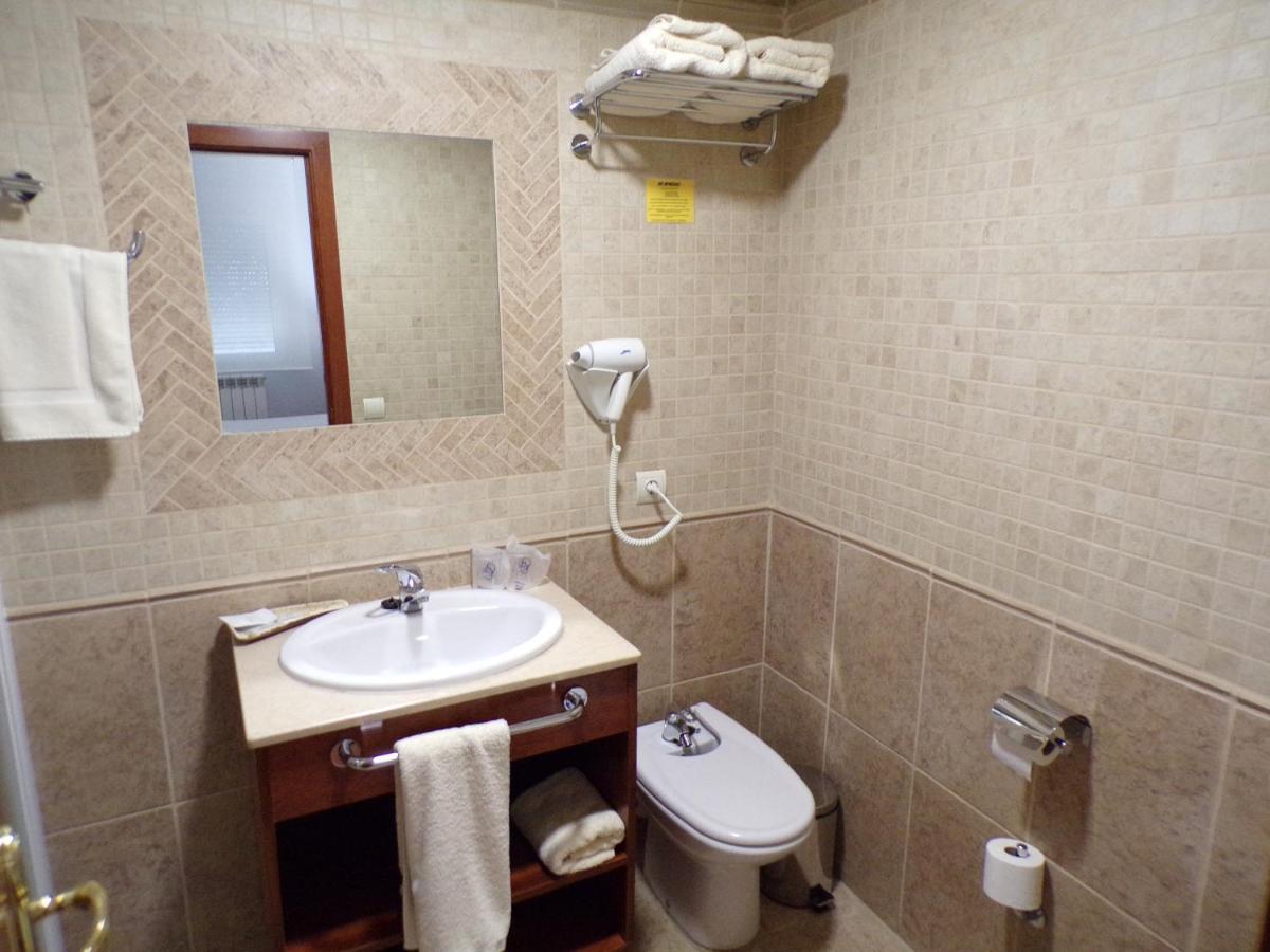 Hostal Serruchi Teruel Exterior photo